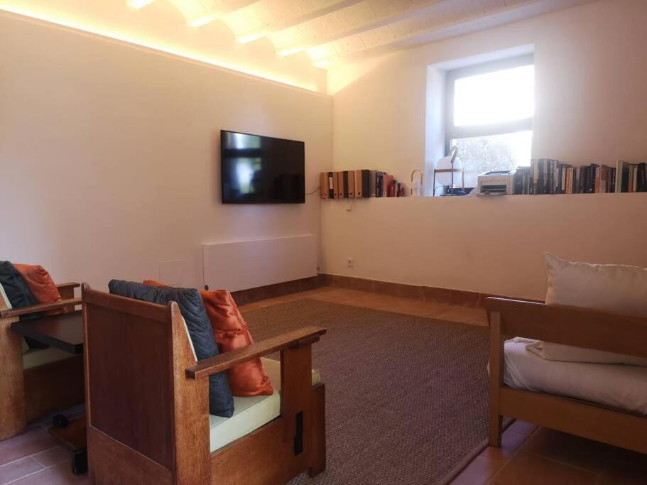 אלייה Romantic Stay In Grand Setting מראה חיצוני תמונה